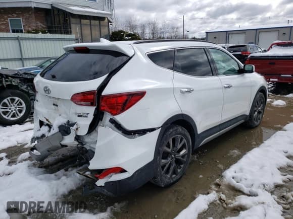 ✅ 2017 Hyundai Santa Fe Ultimate • VIN: 5XYZWDLA8HG472695 • Лот: 44179213. Опубликован ранее на Copart с пробегом 73 978 миль. Бесплатный доступ к архиву аукционных продаж из США и подробный отчёт об истории автомобиля на DreamBid. Изображение 3.