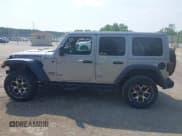 ✅ 2018 Jeep Wrangler Unlimited Rubicon • VIN: 1C4HJXFGXJW102370 • Lot: 42638375. Wystawiony na IAAI z przebiegiem 56 592 mil. Bezpłatny archiwum sprzedaży aukcyjnych z USA i szczegółowy raport historii pojazdu na DreamBid. Zdjęcie 14.