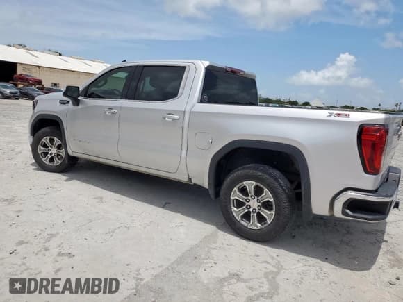 ✅ 2022 GMC Sierra 1500 SLE • VIN: 3GTUUBED4NG623878 • Лот: 64321045. Опубликован ранее на Copart с пробегом 71 983 миль. Бесплатный доступ к архиву аукционных продаж из США и подробный отчёт об истории автомобиля на DreamBid. Изображение 2.