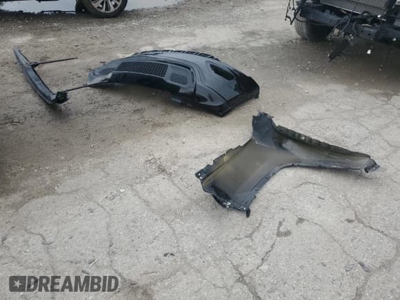 ✅ 2019 Jeep Grand Cherokee Altitude • VIN: 1C4RJFAG6KC819440 • Лот: 57659955. Опубликован ранее на Copart с пробегом 123 714 миль. Бесплатный доступ к архиву аукционных продаж из США и подробный отчёт об истории автомобиля на DreamBid. Изображение 13.