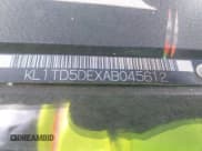 ✅ 2010 Chevrolet Aveo 1LT • VIN: KL1TD5DEXAB045612 • Lot: 39092738. Wystawiony na IAAI z przebiegiem Nie podano. Bezpłatny archiwum sprzedaży aukcyjnych z USA i szczegółowy raport historii pojazdu na DreamBid. Zdjęcie 9.