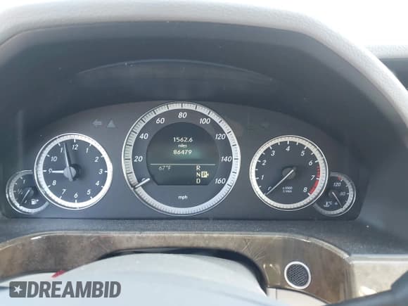 ✅ 2010 Mercedes-Benz E 350 Luxury • VIN: WDDHF8HBXAA155551 • Lot: 43110389. Listed on IAAI with 86,479 mi. Free auction sales archive from the USA and detailed vehicle history report at DreamBid. Image 7.