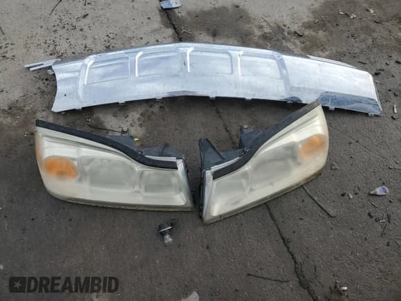 ✅ 2006 Saturn VUE • VIN: 5GZCZ23D66S853222 • Lot: 86425304. Wystawiony na Copart z przebiegiem 298 841 mil. Bezpłatny archiwum sprzedaży aukcyjnych z USA i szczegółowy raport historii pojazdu na DreamBid. Zdjęcie 13.