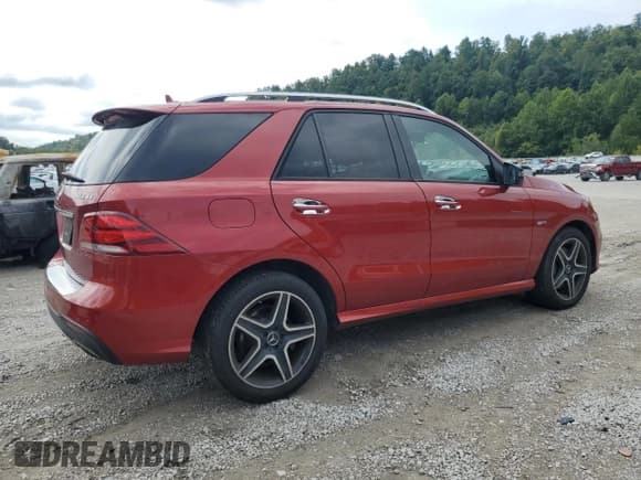 ✅ 2017 Mercedes-Benz GLE 43 AMG • VIN: 4JGDA6EB5HA972349 • Lot: 67997085. Wystawiony na Copart z przebiegiem 38 845 mil. Bezpłatny archiwum sprzedaży aukcyjnych z USA i szczegółowy raport historii pojazdu na DreamBid. Zdjęcie 3.