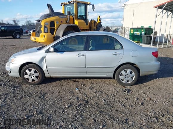 ✅ 2007 Toyota Corolla LE • VIN: 2T1BR30EX7C712673 • Lot: 43652052. Listed on IAAI with 99,635 mi. Free auction sales archive from the USA and detailed vehicle history report at DreamBid. Image 14.