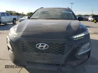 ✅ 2020 Hyundai Kona SEL • VIN: KM8K22AA4LU566208 • Лот: 69180394. Опубликован ранее на Copart с пробегом 51 768 миль. Бесплатный доступ к архиву аукционных продаж из США и подробный отчёт об истории автомобиля на DreamBid. Изображение 5.