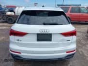 ✅ 2021 Audi Q3 S line Premium • VIN: WA1DECF30M1032463 • Lot: 42654103. Wystawiony na IAAI z przebiegiem 51 669 mil. Bezpłatny archiwum sprzedaży aukcyjnych z USA i szczegółowy raport historii pojazdu na DreamBid. Zdjęcie 16.