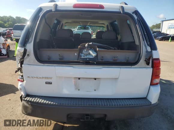 ✅ 2003 Ford Explorer XLT • VIN: 1FMZU63K43UC64682 • Lot: 65579125. Wystawiony na Copart z przebiegiem 205 234 mil. Bezpłatny archiwum sprzedaży aukcyjnych z USA i szczegółowy raport historii pojazdu na DreamBid. Zdjęcie 6.