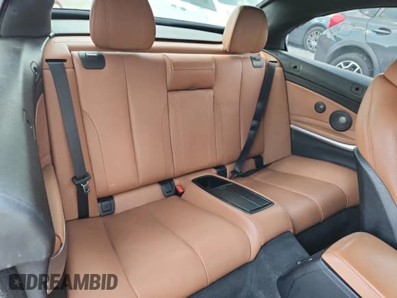 ✅ 2016 BMW 4 Series 435i • VIN: WBA3T3C51G5A42140 • Lot: 68624175. Wystawiony na Copart z przebiegiem 114 525 mil. Bezpłatny archiwum sprzedaży aukcyjnych z USA i szczegółowy raport historii pojazdu na DreamBid. Zdjęcie 10.