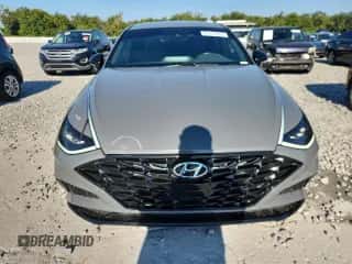 2020 Hyundai Sonata SEL Plus z VIN 5NPEJ4J29LH024833, wystawiony jako Copart lot #81433555 z przebiegiem 73 530 mil mil oraz Szkoda całkowita • Salvage title. Historia ofert i sprzedaży dostępna na DreamBid. Obrazek 5.