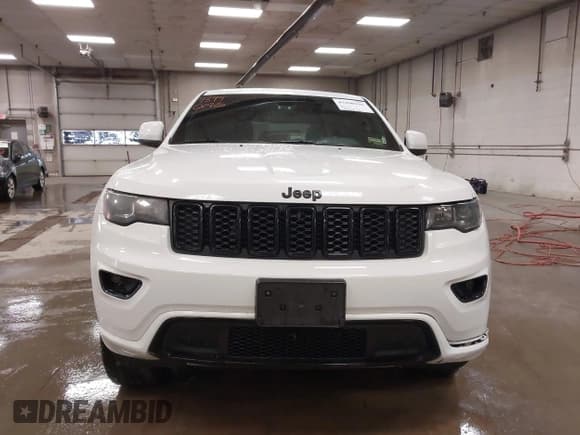 ✅ 2019 Jeep Grand Cherokee Altitude • VIN: 1C4RJFAG3KC838270 • Lot: 43490196. Wystawiony na IAAI z przebiegiem 87 496 mil. Bezpłatny archiwum sprzedaży aukcyjnych z USA i szczegółowy raport historii pojazdu na DreamBid. Zdjęcie 12.