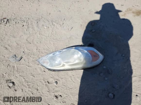 2018 Toyota Camry SE with VIN 4T1B11HK2JU048056, listed as a Copart auction lot 86617475 with 181,528 mi miles and Salvage title. Bid and sale history available at DreamBid. Image 12.