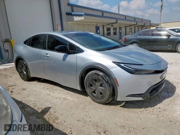 2023 Toyota Prius LE with VIN JTDACAAU5P3009840, listed as a Copart auction lot 84429575 with 77,247 mi miles and Clean title. Bid and sale history available at DreamBid. Image 4.