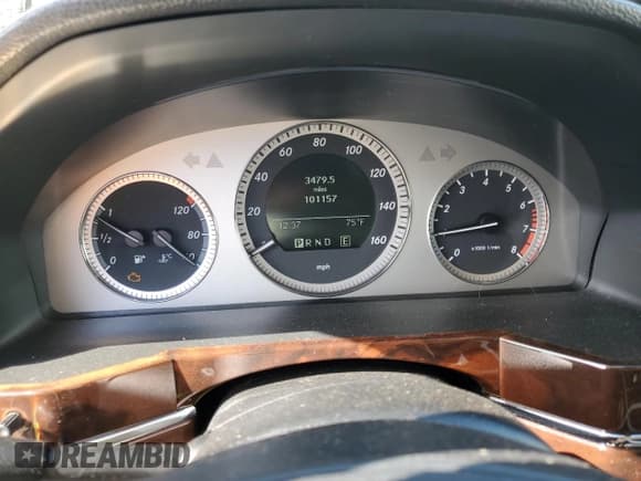 ✅ 2011 Mercedes-Benz GLK 350 • VIN: WDCGG8HB6BF632204 • Lot: 87112345. Listed on Copart with 101,157 mi. Free auction sales archive from the USA and detailed vehicle history report at DreamBid. Image 9.