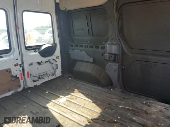 ✅ 2011 Ford Transit Connect XLT • VIN: NM0LS7DN6BT056934 • Лот: 60698885. Опубликован ранее на Copart с пробегом 166 406 миль. Бесплатный доступ к архиву аукционных продаж из США и подробный отчёт об истории автомобиля на DreamBid. Изображение 11.