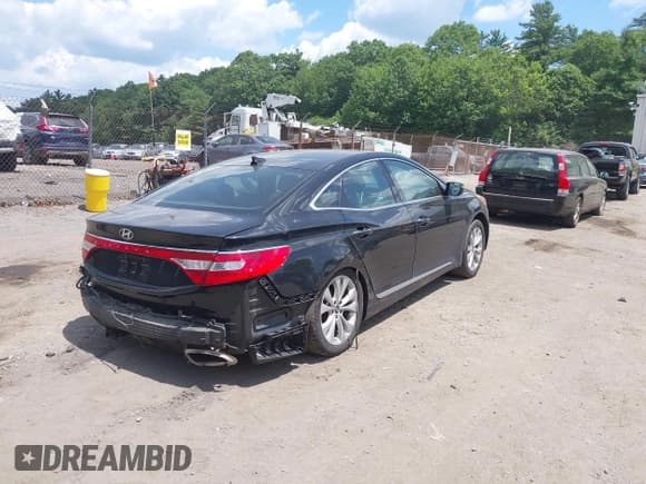 ✅ 2012 Hyundai Azera • VIN: KMHFG4JG2CA133104 • Лот: 42562933. Опубликован ранее на IAAI с пробегом Не указан. Бесплатный доступ к архиву аукционных продаж из США и подробный отчёт об истории автомобиля на DreamBid. Изображение 4.