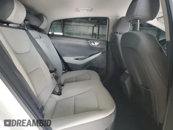 ✅ 2021 Hyundai Ioniq SE • VIN: KMHC75LC0MU260811 • Lot: 82023644. Wystawiony na Copart z przebiegiem 83 366 mil. Bezpłatny archiwum sprzedaży aukcyjnych z USA i szczegółowy raport historii pojazdu na DreamBid. Zdjęcie 10.