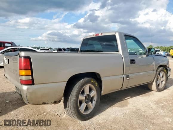 2003 Chevrolet Silverado 1500 LS с VIN 1GCEC14X83Z119411, выставлен на аукционе Copart как лот 81822015 с пробегом 146 594 миль миль и Списание • Salvage title. История ставок и продаж доступна на DreamBid. Изображение 3.