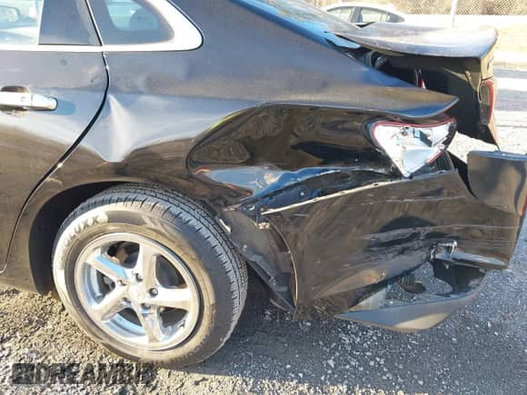 2016 Chevrolet Malibu LS с VIN 1G1ZC5ST0GF188408, выставлен на аукционе IAAI как лот 41375095 с пробегом 129 630 миль миль и . История ставок и продаж доступна на DreamBid. Изображение 6.