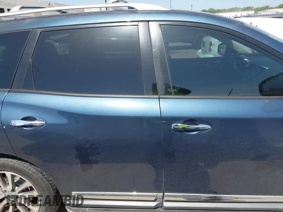 ✅ 2014 Nissan Pathfinder SL • VIN: 5N1AR2MN6EC635611 • Lot: 42763830. Listed on IAAI with 155,584 mi. Free auction sales archive from the USA and detailed vehicle history report at DreamBid. Image 13.