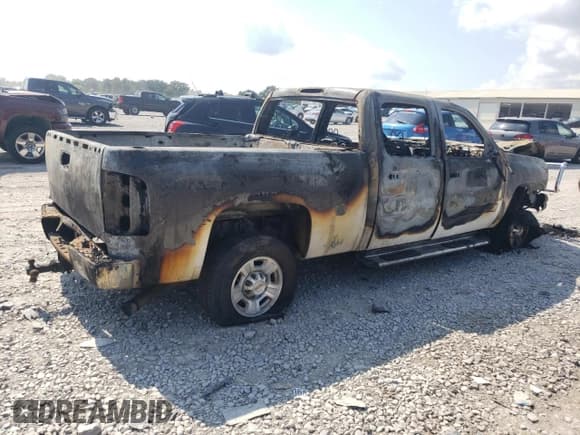 ✅ 2008 Chevrolet Silverado 2500HD LTZ • VIN: 1GCHK23K98F111029 • Лот: 81420675. Опубликован ранее на Copart с пробегом Не указан. Бесплатный доступ к архиву аукционных продаж из США и подробный отчёт об истории автомобиля на DreamBid. Изображение 3.