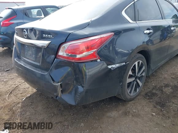 ✅ 2013 Nissan Altima SL • VIN: 1N4BL3AP0DC219189 • Lot: 42979634. Wystawiony na IAAI z przebiegiem 88 171 mil. Bezpłatny archiwum sprzedaży aukcyjnych z USA i szczegółowy raport historii pojazdu na DreamBid. Zdjęcie 6.