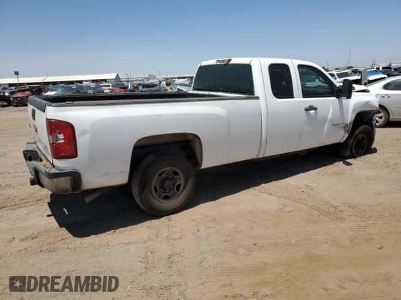 ✅ 2009 Chevrolet Silverado 2500HD Work Truck • VIN: 1GCHC49K59E137859 • Lot: 64069885. Wystawiony na Copart z przebiegiem 223 874 mil. Bezpłatny archiwum sprzedaży aukcyjnych z USA i szczegółowy raport historii pojazdu na DreamBid. Zdjęcie 3.