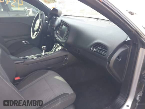 2016 Dodge Challenger R/T Plus Shaker z VIN 2C3CDZBTXGH278458, wystawiony jako IAAI lot #43462588 z przebiegiem 77 937 mil mil oraz . Historia ofert i sprzedaży dostępna na DreamBid. Obrazek 5.