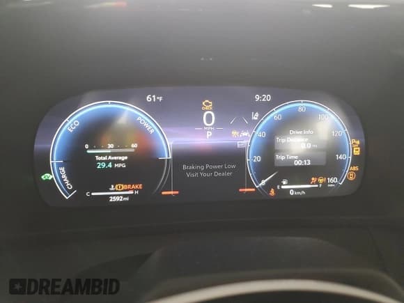 ✅ 2025 Toyota Crown XLE • VIN: JTDACAAJ5S3011795 • Lot: 90110955. Wystawiony na Copart z przebiegiem 2 592 mil. Bezpłatny archiwum sprzedaży aukcyjnych z USA i szczegółowy raport historii pojazdu na DreamBid. Zdjęcie 9.