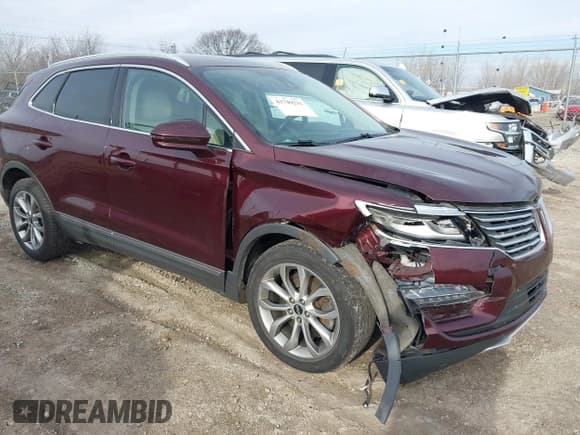 ✅ 2017 Lincoln MKC Select • VIN: 5LMCJ2D94HUL12463 • Лот: 43749231. Опубликован ранее на IAAI с пробегом 100 781 миль. Бесплатный доступ к архиву аукционных продаж из США и подробный отчёт об истории автомобиля на DreamBid. Изображение 1.
