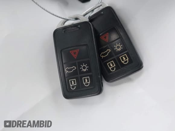 ✅ 2015 Volvo S60 T5 Premier • VIN: YV1612TK0F1333084 • Lot: 43765653. Listed on IAAI with 145,011 mi. Free auction sales archive from the USA and detailed vehicle history report at DreamBid. Image 11.