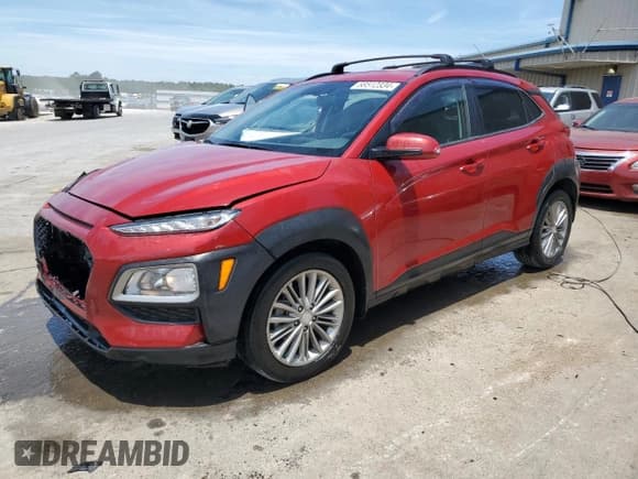 ✅ 2018 Hyundai Kona SEL • VIN: KM8K22AA9JU181725 • Лот: 58512334. Опубликован ранее на Copart с пробегом 107 980 миль. Бесплатный доступ к архиву аукционных продаж из США и подробный отчёт об истории автомобиля на DreamBid. Изображение 1.