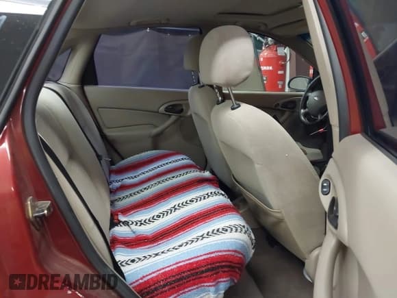 ✅ 2003 Ford Focus SE • VIN: 1FAFP34Z83W231672 • Lot: 42322702. Listed on IAAI with 173,625 mi. Free auction sales archive from the USA and detailed vehicle history report at DreamBid. Image 8.