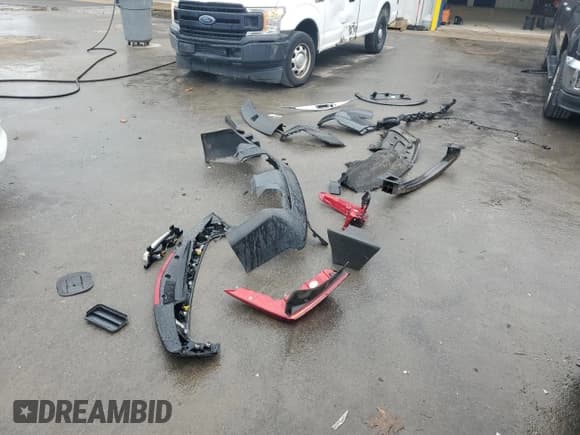 ✅ 2017 Cadillac XT5 FWD • VIN: 1GYKNARS9HZ222686 • Лот: 84003405. Опубликован ранее на Copart с пробегом 140 888 миль. Бесплатный доступ к архиву аукционных продаж из США и подробный отчёт об истории автомобиля на DreamBid. Изображение 13.