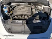 ✅ 2016 Volkswagen Beetle Dune • VIN: 3VWS17AT7GM631274 • Lot: 89687555. Wystawiony na Copart z przebiegiem 56 735 mil. Bezpłatny archiwum sprzedaży aukcyjnych z USA i szczegółowy raport historii pojazdu na DreamBid. Zdjęcie 11.