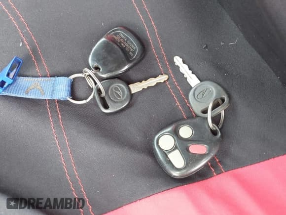 ✅ 2000 Oldsmobile Bravada • VIN: 1GHDT13W2Y2332014 • Lot: 42883698. Wystawiony na IAAI z przebiegiem 158 804 mil. Bezpłatny archiwum sprzedaży aukcyjnych z USA i szczegółowy raport historii pojazdu na DreamBid. Zdjęcie 11.