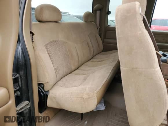 2000 Chevrolet Silverado 1500 LT z VIN 2GCEK19T3Y1154611, wystawiony jako Copart lot #66749694 z przebiegiem 186 003 mil mil oraz Szkoda całkowita • Salvage title. Historia ofert i sprzedaży dostępna na DreamBid. Obrazek 10.