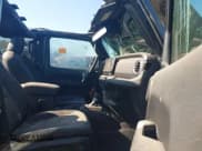 ✅ 2025 Jeep Gladiator Texas Trail • VIN: 1C6PJTAG8SL529102 • Lot: 43141708. Wystawiony na IAAI z przebiegiem 3 042 mil. Bezpłatny archiwum sprzedaży aukcyjnych z USA i szczegółowy raport historii pojazdu na DreamBid. Zdjęcie 5.