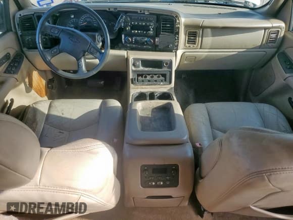 ✅ 2005 Chevrolet Suburban LT • VIN: 3GNEC16Z65G120906 • Лот: 66676775. Опубликован ранее на Copart с пробегом 197 894 миль. Бесплатный доступ к архиву аукционных продаж из США и подробный отчёт об истории автомобиля на DreamBid. Изображение 8.