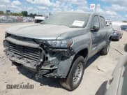 ✅ 2023 Chevrolet Colorado 4WD Work Truck • VIN: 1GCGTBEC5P1195148 • Лот: 43198036. Опубликован ранее на IAAI с пробегом 40 038 миль. Бесплатный доступ к архиву аукционных продаж из США и подробный отчёт об истории автомобиля на DreamBid. Изображение 2.