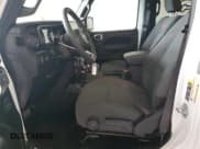 ✅ 2025 Jeep Wrangler Rubicon • VIN: 1C4PJXFN9SW526490 • Лот: 68450645. Опубликован ранее на Copart с пробегом 15 296 миль. Бесплатный доступ к архиву аукционных продаж из США и подробный отчёт об истории автомобиля на DreamBid. Изображение 7.