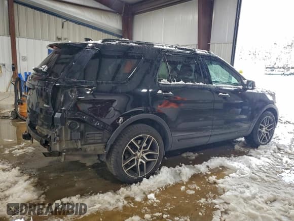 ✅ 2017 Ford Explorer Sport • VIN: 1FM5K8GT4HGD75158 • Lot: 94588755. Wystawiony na Copart z przebiegiem 88 458 mil. Bezpłatny archiwum sprzedaży aukcyjnych z USA i szczegółowy raport historii pojazdu na DreamBid. Zdjęcie 3.
