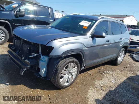 ✅ 2019 Volkswagen Atlas SE • VIN: 1V2UR2CA1KC547902 • Lot: 43154426. Listed on IAAI with 93,477 mi. Free auction sales archive from the USA and detailed vehicle history report at DreamBid. Image 2.