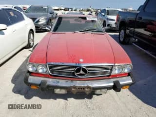 ✅ 1987 Mercedes-Benz 560 SL • VIN: WDBBA48D8HA071312 • Lot: 75493394. Wystawiony na Copart z przebiegiem Nie podano. Bezpłatny archiwum sprzedaży aukcyjnych z USA i szczegółowy raport historii pojazdu na DreamBid. Zdjęcie 5.