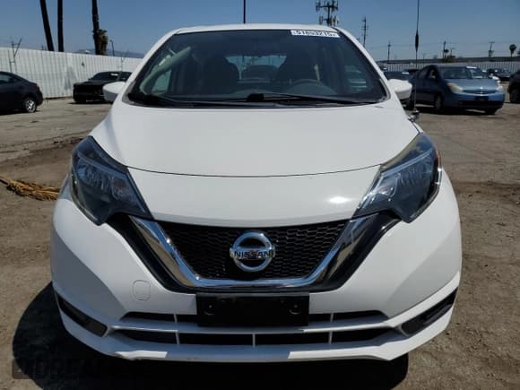 ✅ 2017 Nissan Note SV • VIN: 3N1CE2CP3HL368158 • Lot: 51853215. Listed on Copart with 76,278 mi. Free auction sales archive from the USA and detailed vehicle history report at DreamBid. Image 5.