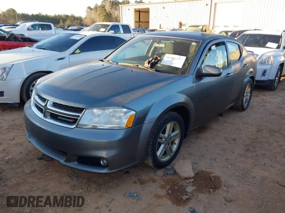 ✅ 2013 Dodge Avenger SXT • VIN: 1C3CDZCB6DN558418 • Лот: 41406317. Опубликован ранее на IAAI с пробегом 153 439 миль. Бесплатный доступ к архиву аукционных продаж из США и подробный отчёт об истории автомобиля на DreamBid. Изображение 2.