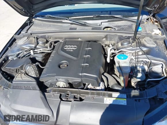 ✅ 2012 Audi A4 Premium Plus • VIN: WAUFFAFL9CA097212 • Lot: 43385385. Wystawiony na IAAI z przebiegiem 114 966 mil. Bezpłatny archiwum sprzedaży aukcyjnych z USA i szczegółowy raport historii pojazdu na DreamBid. Zdjęcie 10.