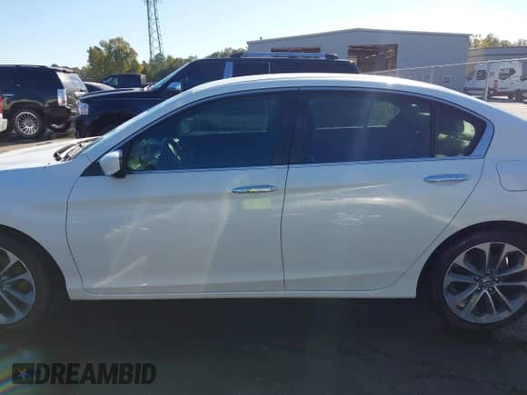 2014 Honda Accord Sport с VIN 1HGCR2F55EA196490, выставлен на аукционе IAAI как лот 43443283 с пробегом 190 646 миль миль и . История ставок и продаж доступна на DreamBid. Изображение 14.