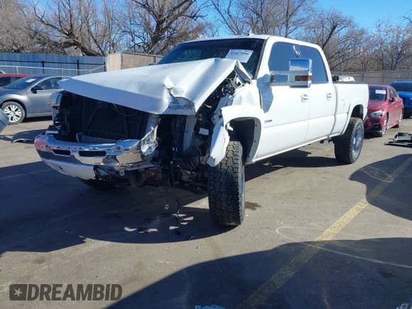 ✅ 2006 Chevrolet Silverado 2500HD LT1 • VIN: 1GCHK23D36F197355 • Lot: 41667090. Listed on IAAI with Not provided. Free auction sales archive from the USA and detailed vehicle history report at DreamBid. Image 17.