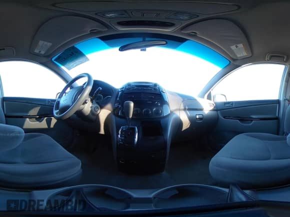 2005 Toyota Sienna LE z VIN 5TDZA23C55S326516, wystawiony jako IAAI lot #43476821 z przebiegiem 117 254 mil mil oraz . Historia ofert i sprzedaży dostępna na DreamBid. Obrazek 18.